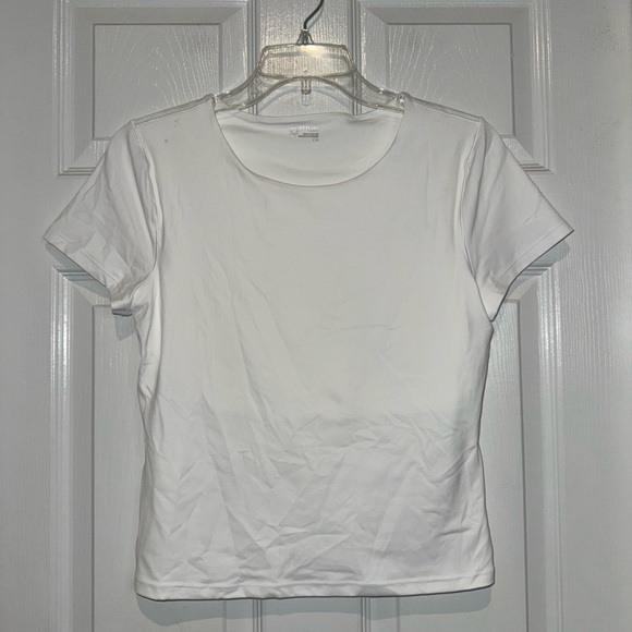 Offline Tops - Offline by Aerie White Short Sleeve Women's Tee. Size L. NWT